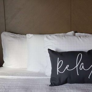 One-Bedroom King Suite