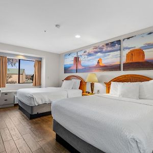 Queen Room Mobility accessible