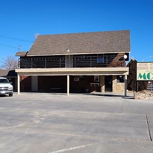 Golden Arrow Motel