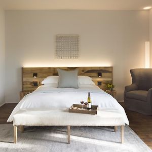 Premier King Room