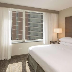 One-Bedroom King Suite