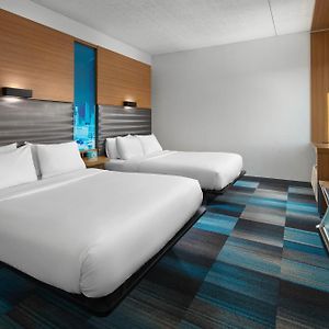 Queen Room Mobility accessible