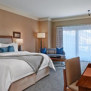 Grand Deluxe King Room