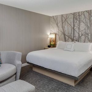 King Room Mobility or hearing accessible