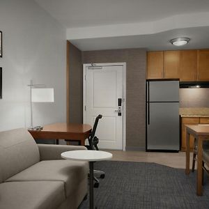 One-Bedroom King Suite