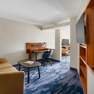 One-Bedroom King Suite