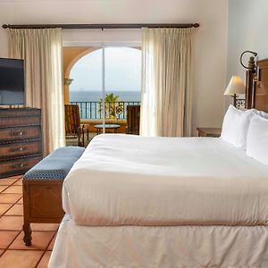 One-Bedroom King Suite Oceanfront