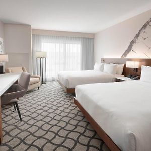Queen Room Mobility or hearing accessible