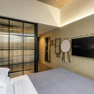 Queen Room Hearing Accesible