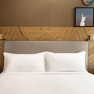 King Room Hearing Accessible