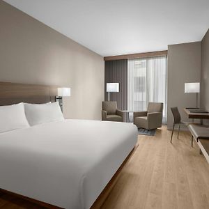 King Room Hearing Accessible