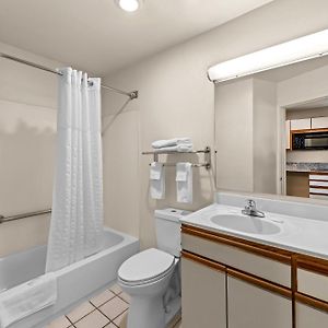 Queen Suite