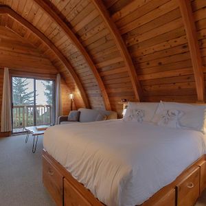 Top floor King Studio
