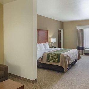 Deluxe King Suite