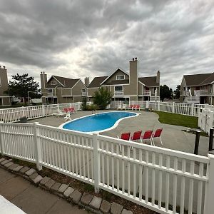 Hawthorn Extended Stay By Wyndham Wichita