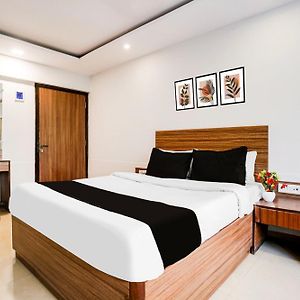 Super Townhouse Marol Near Mumbai Airport