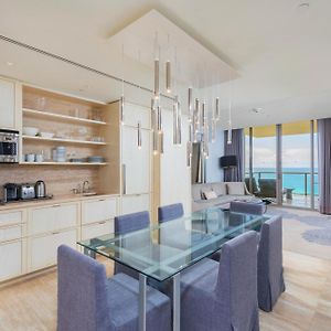 Deluxe Two-Bedroom Apartment