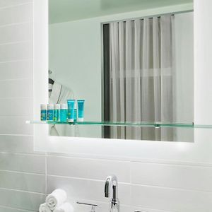 King Room Mobility or hearing accessible