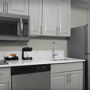 One-Bedroom King Suite