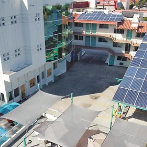 R Inn De Tijuana