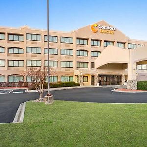 Comfort Suites