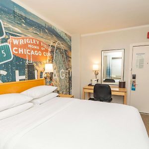 Queen Suite Mobility accessible
