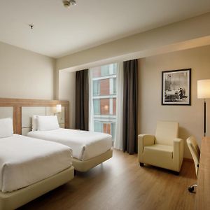 Twin Room Mobility accessible