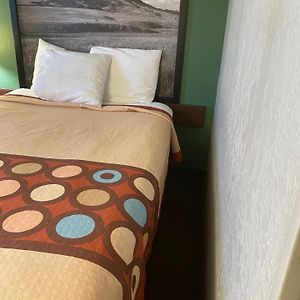 Efficiency King Room