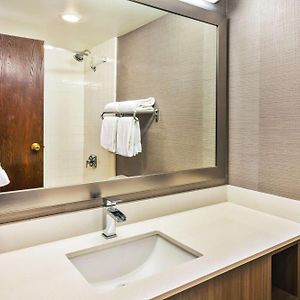 Corner King Suite