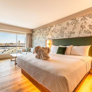 Park Town Hotel