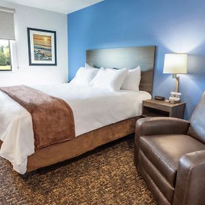 Queen Room Hearing Accesible