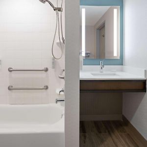 King Room Mobility accessible