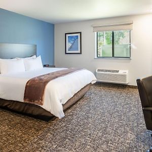 Queen Room Mobility accessible