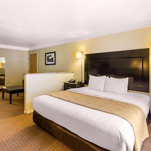 Quality Inn & Suites Gallup I-40 Exit 20