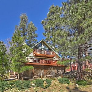 Holiday Three-Bedroom Home