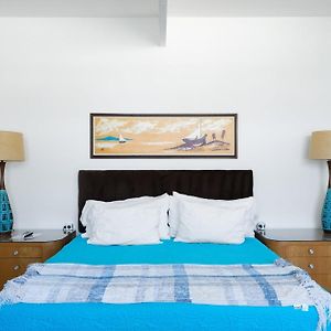 Monkey Tree Hotel By Avantstay Stylish Hotel In Palm Springs W Pool