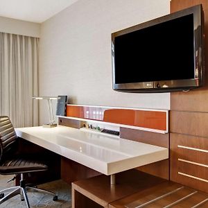 Corner King Room