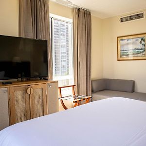 One-Bedroom King Suite