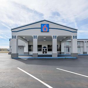 Motel 6 Forsyth, Ga Tift College