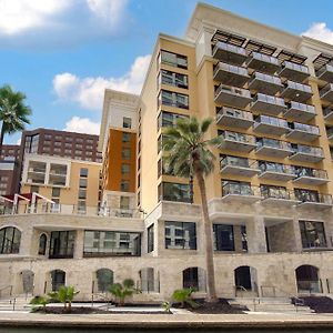 Hampton Inn & Suites San Antonio Riverwalk
