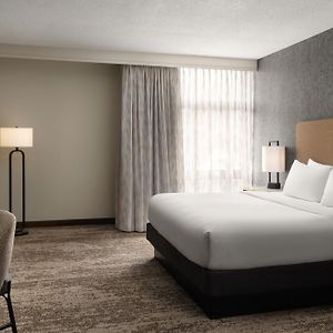 Corner King Suite