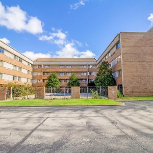 Tulsa Square Hotel Central, I-44 By Oyo