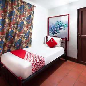 Standard Room with 1 Single Bed