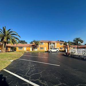 Super Inn By Oyo Daytona Beach Near Airport