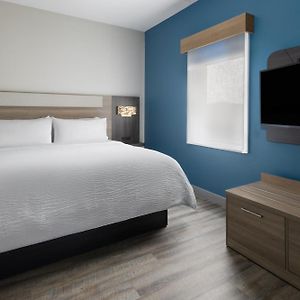 One-Bedroom King Suite