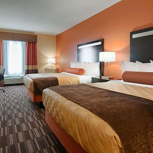 Queen Suite Mobility or hearing accessible
