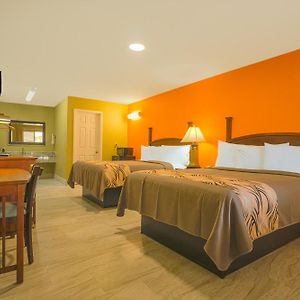 Queen Room