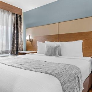 Two-Bedroom King Suite