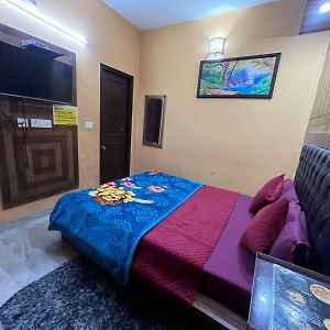 Deluxe Family Suite