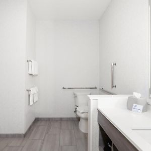 King Room Mobility accessible